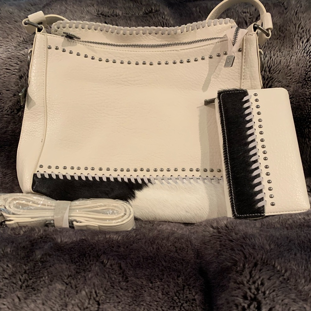 Trinity Ranch by Montana West white leather/Black/White hair on hide bag